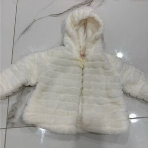 Cozy White Kids Puffer Jacket